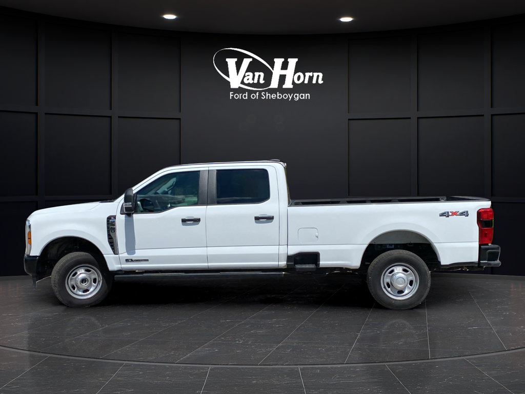 Used 2024 Ford F350 XL w/ 360-Degree Camera Package AWD/4WD image 4