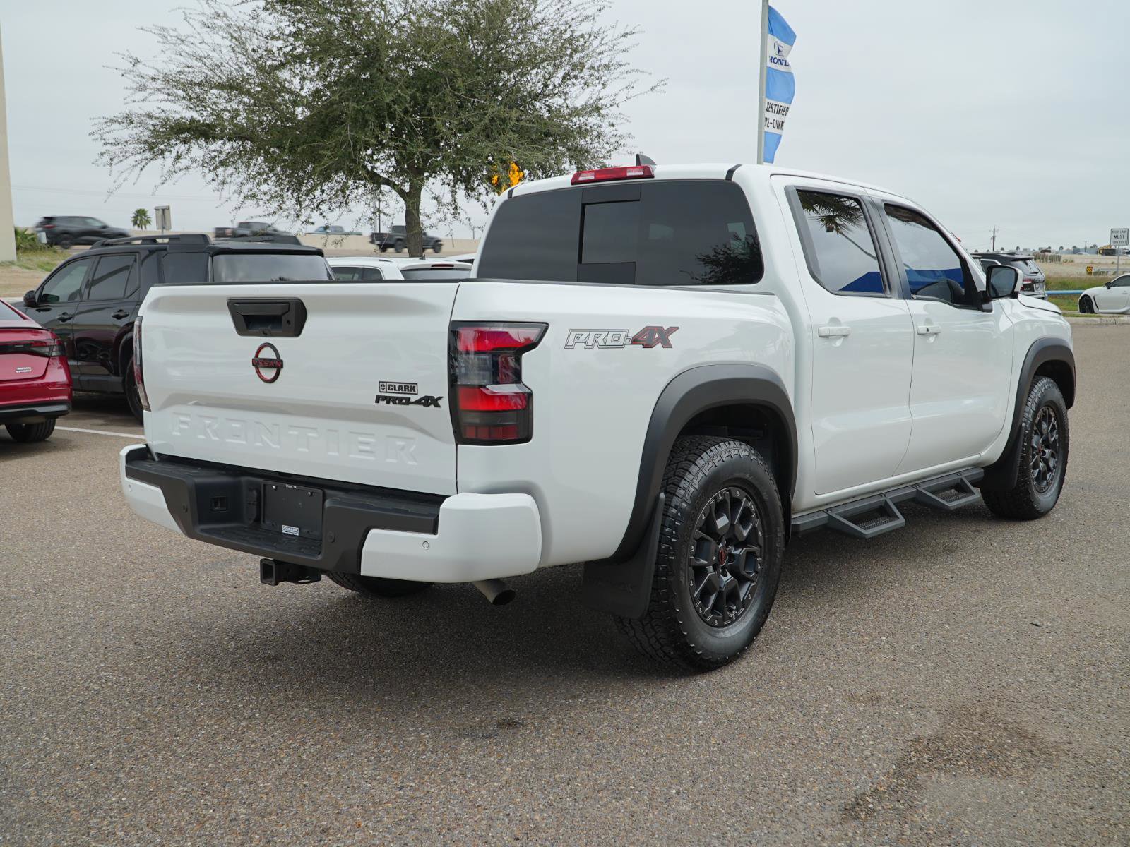 Used 2024 Nissan Frontier PRO-4X w/ Pro Premium Package image 5