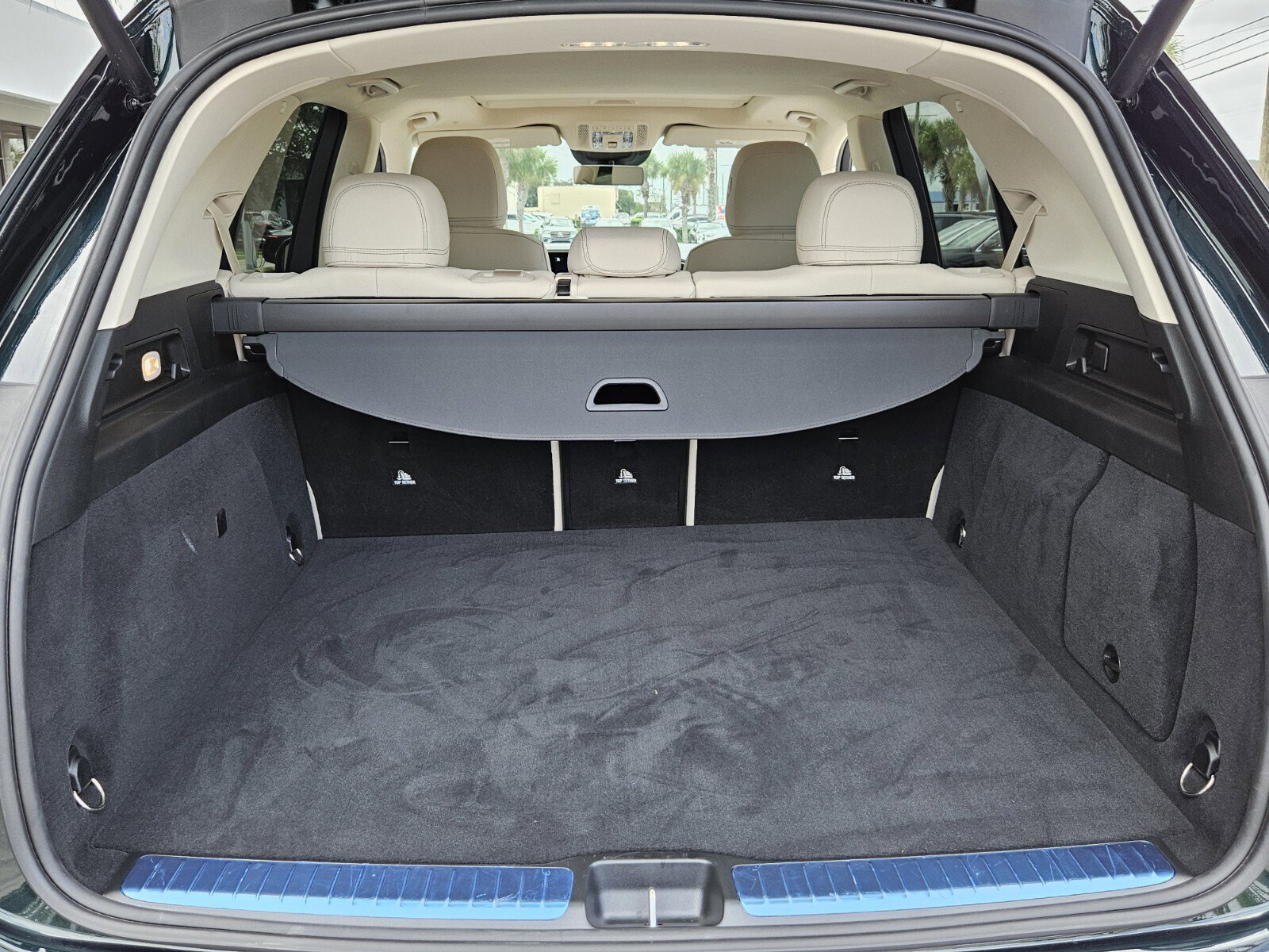 Certified 2025 Mercedes-Benz GLE 450e 4MATIC image 18