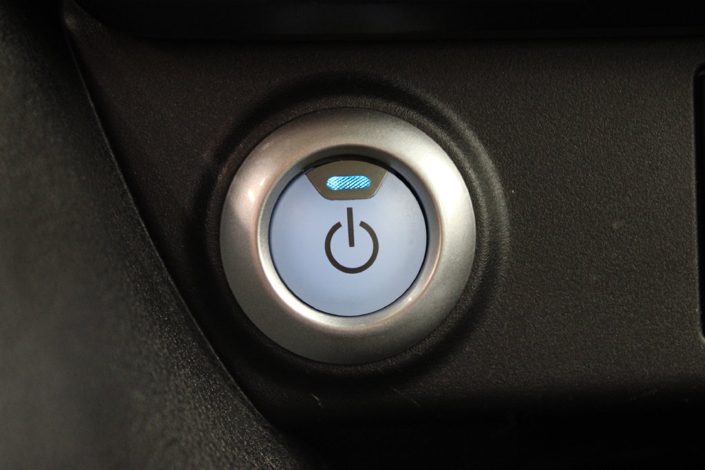 Used 2025 Nissan Leaf S FWD image 12
