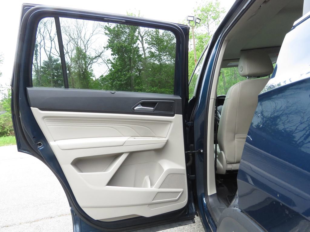 Used 2021 Volkswagen Atlas SEL AWD/4WD image 20