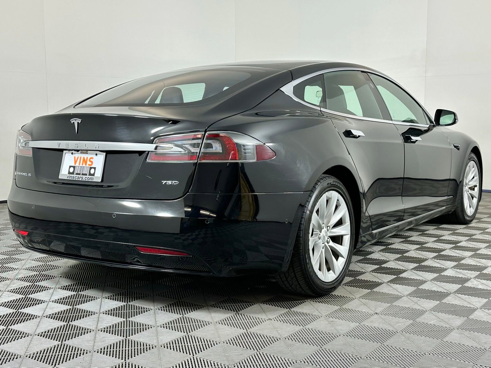 Used 2018 Tesla Model S 75D image 4