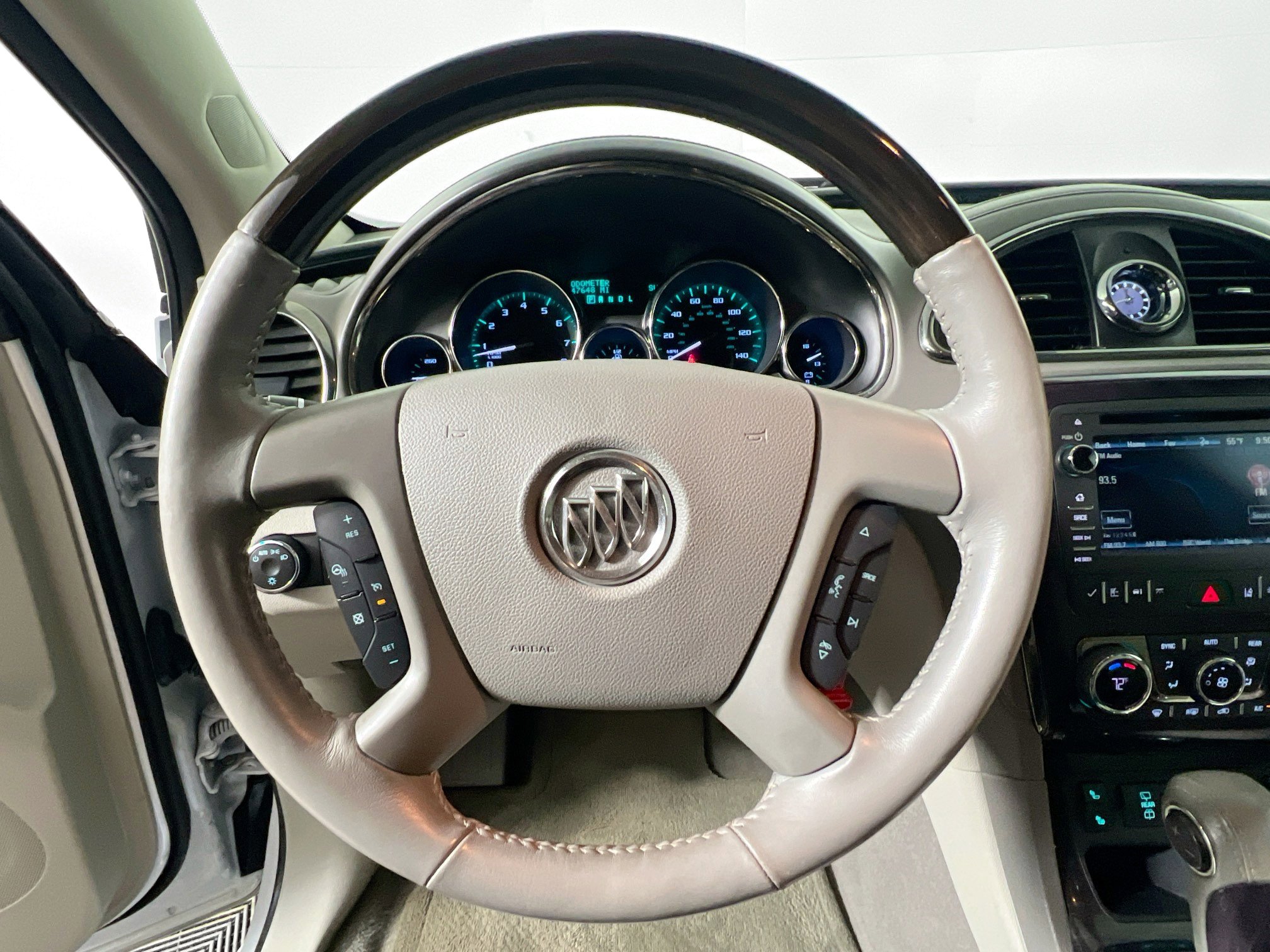 Used 2016 Buick Enclave Leather image 15