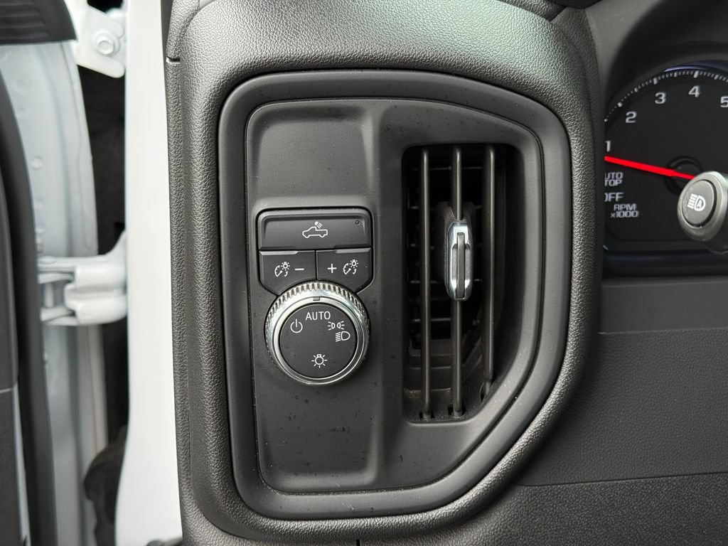 Used 2024 GMC Sierra 1500 Pro w/ Fleet Convenience Package RWD image 18