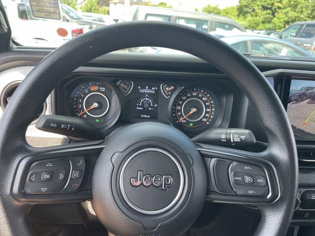 Used 2024 Jeep Wrangler Sport AWD/4WD image 31