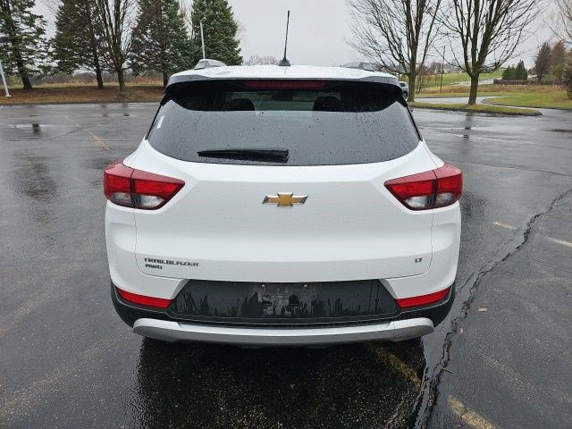 Used 2025 Chevrolet TrailBlazer LT AWD/4WD image 5