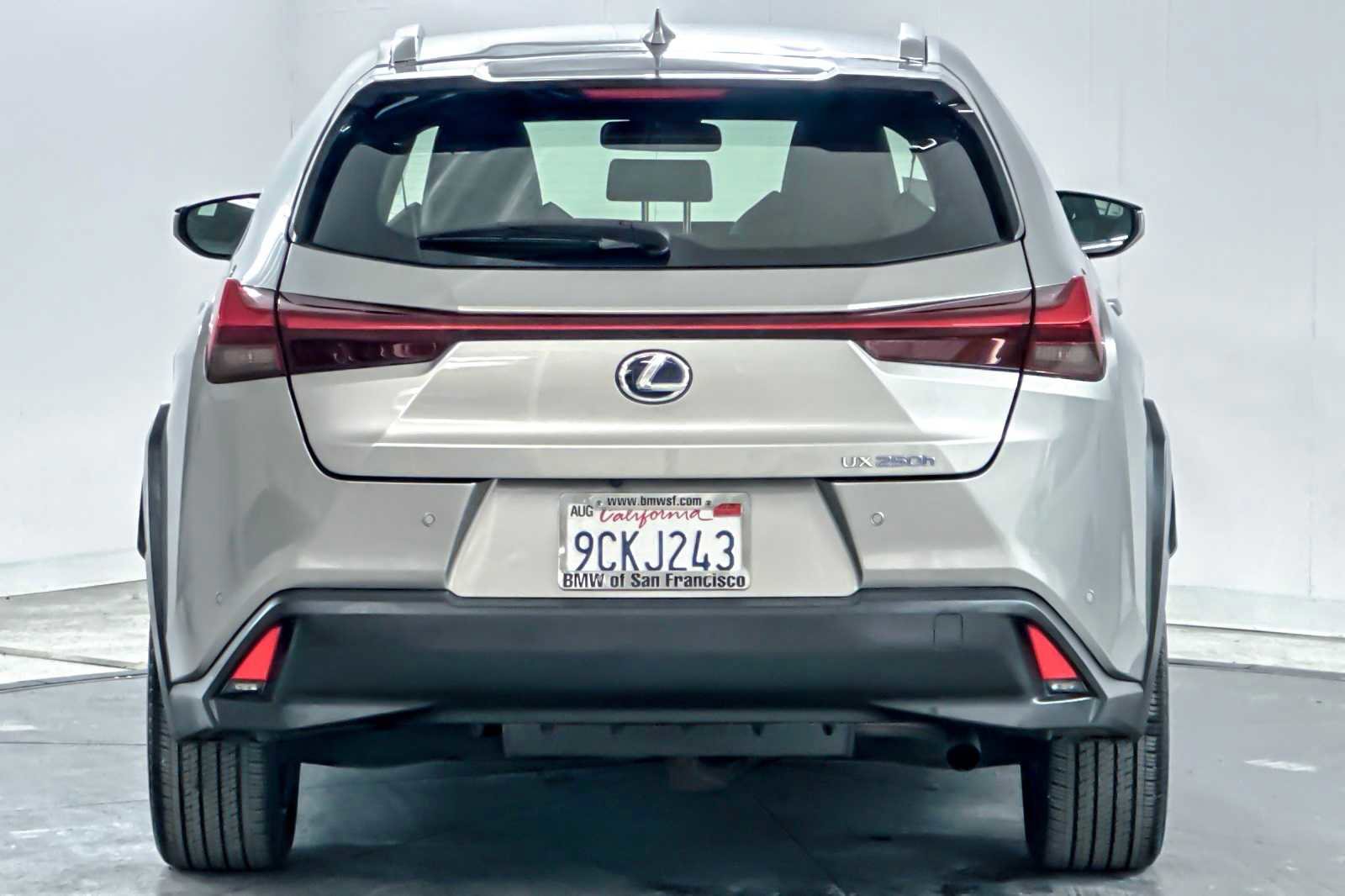 Used 2022 Lexus UX 250h image 7