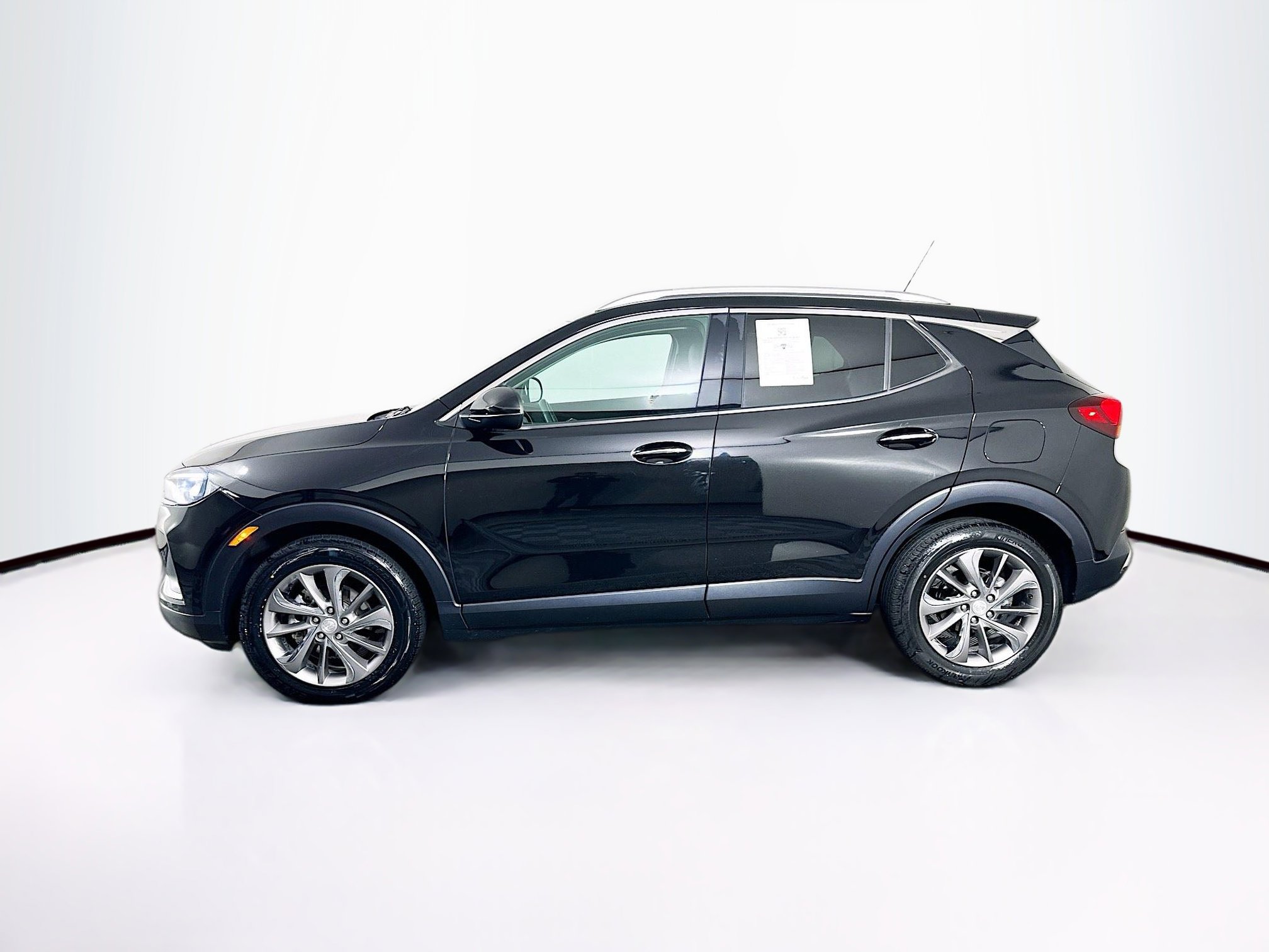 Used 2023 Buick Encore GX Essence w/ Experience Buick Package image 4