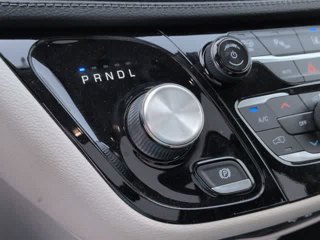 Used 2020 Chrysler Pacifica Limited w/ Advanced Safetytec Group FWD image 33
