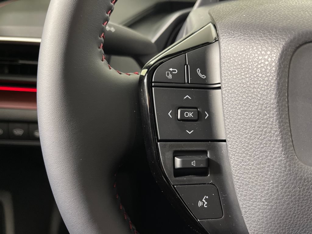 New 2026 Toyota Prius Plug-In Hybrid FWD image 26