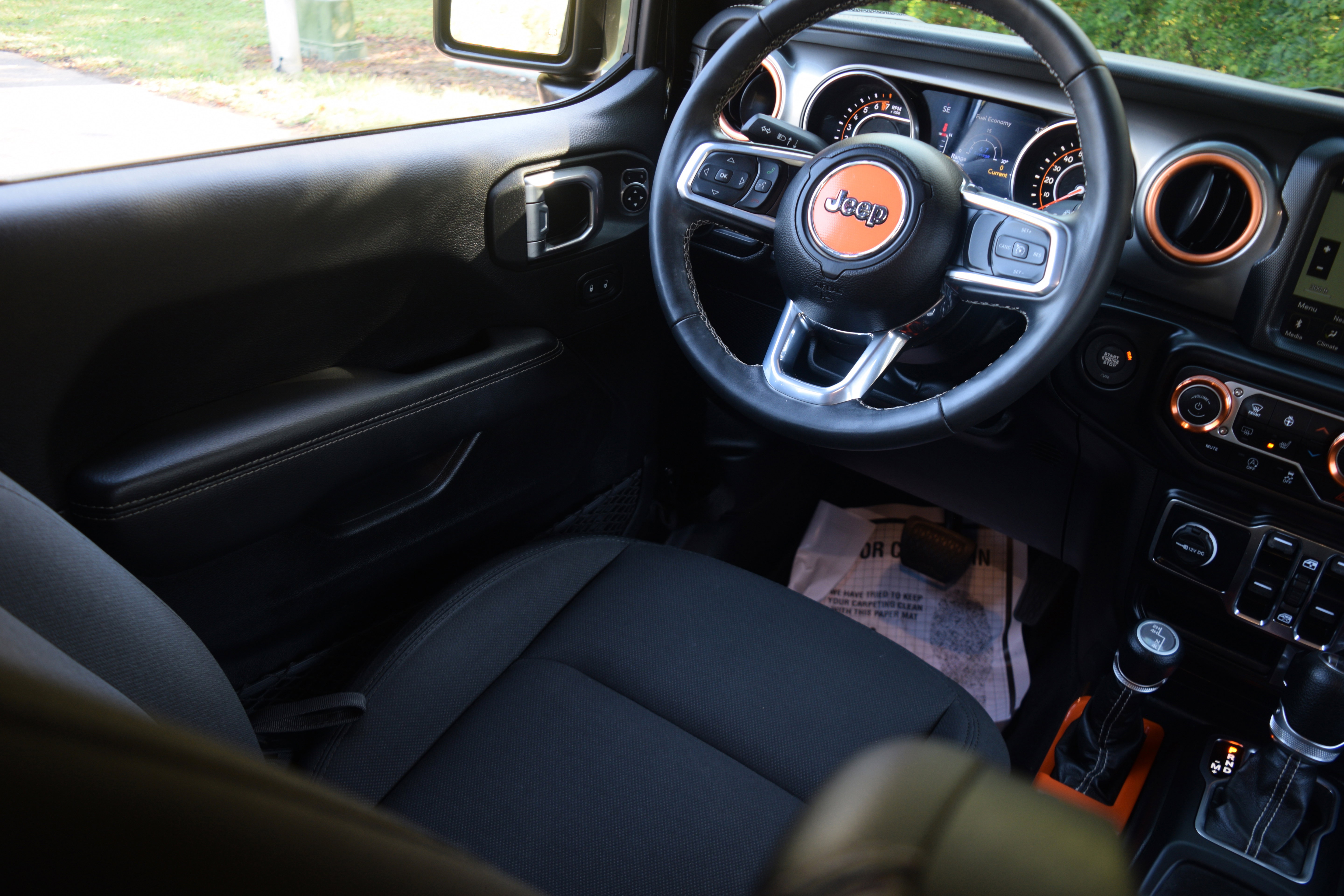 Used 2022 Jeep Wrangler Unlimited Sahara w/ Cold Weather Group image 2