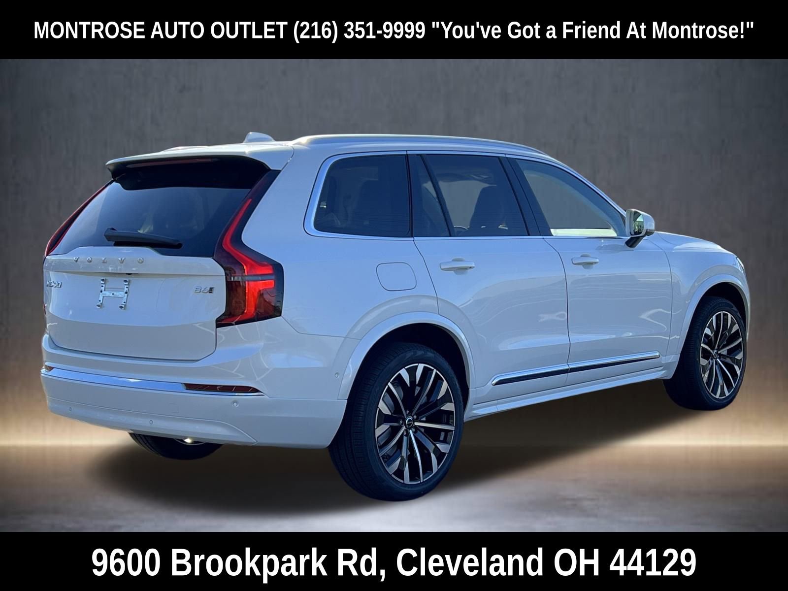 New 2026 Volvo XC90 B6 Ultra w/ Protection Package image 4
