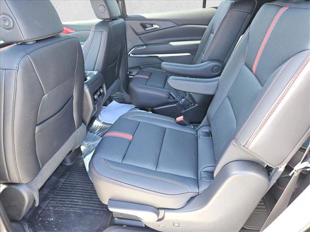 New 2026 Chevrolet Traverse RS w/ LPO, Floor Liner Package image 9