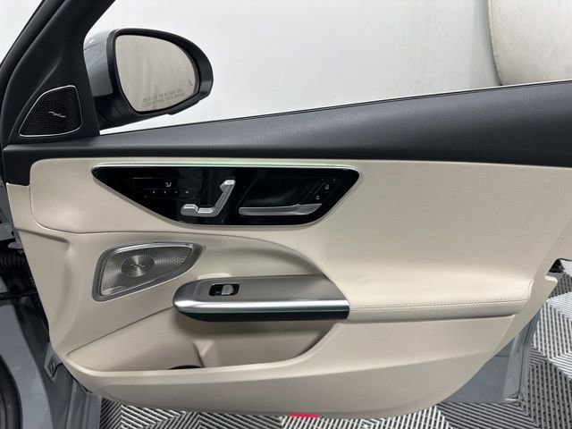 Used 2025 Mercedes-Benz C 300 4MATIC Sedan image 20