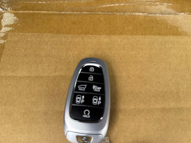 Used 2024 Hyundai Tucson Limited image 48