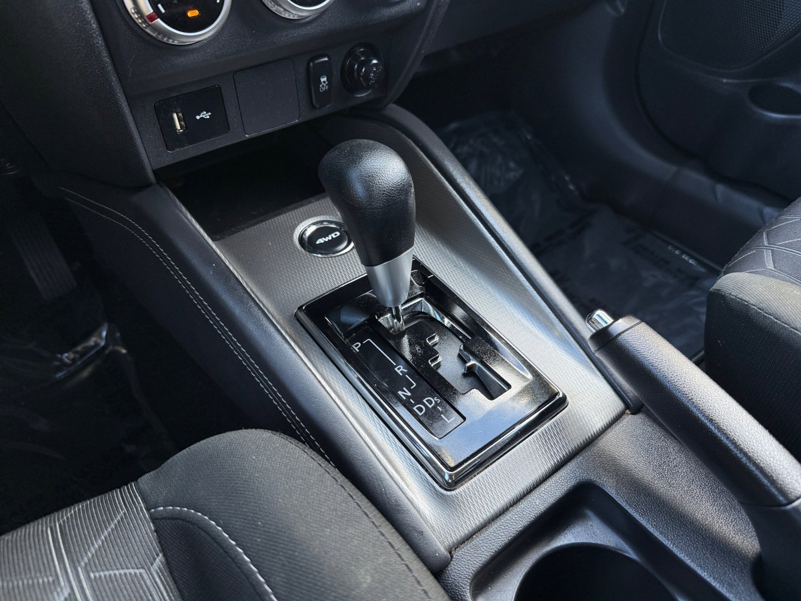 Used 2023 Mitsubishi Outlander Sport ES image 16