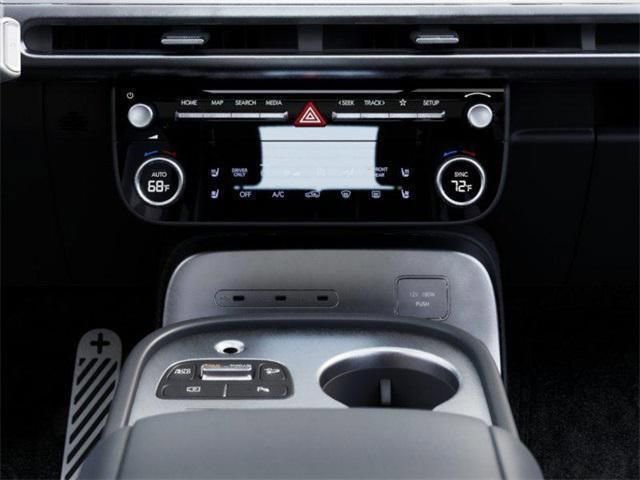 New 2026 Hyundai Ioniq 9 Calligraphy w/ Tow & Go Package image 16