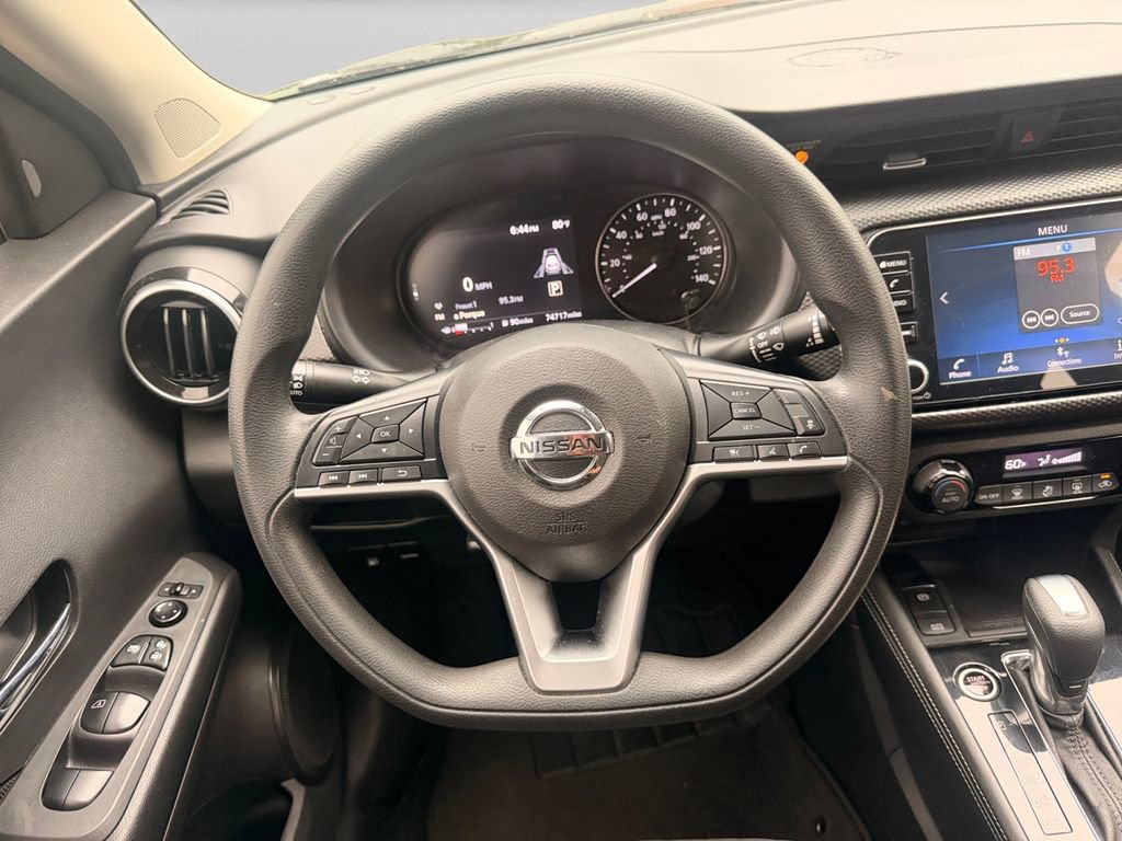 Used 2021 Nissan Kicks SV FWD image 12
