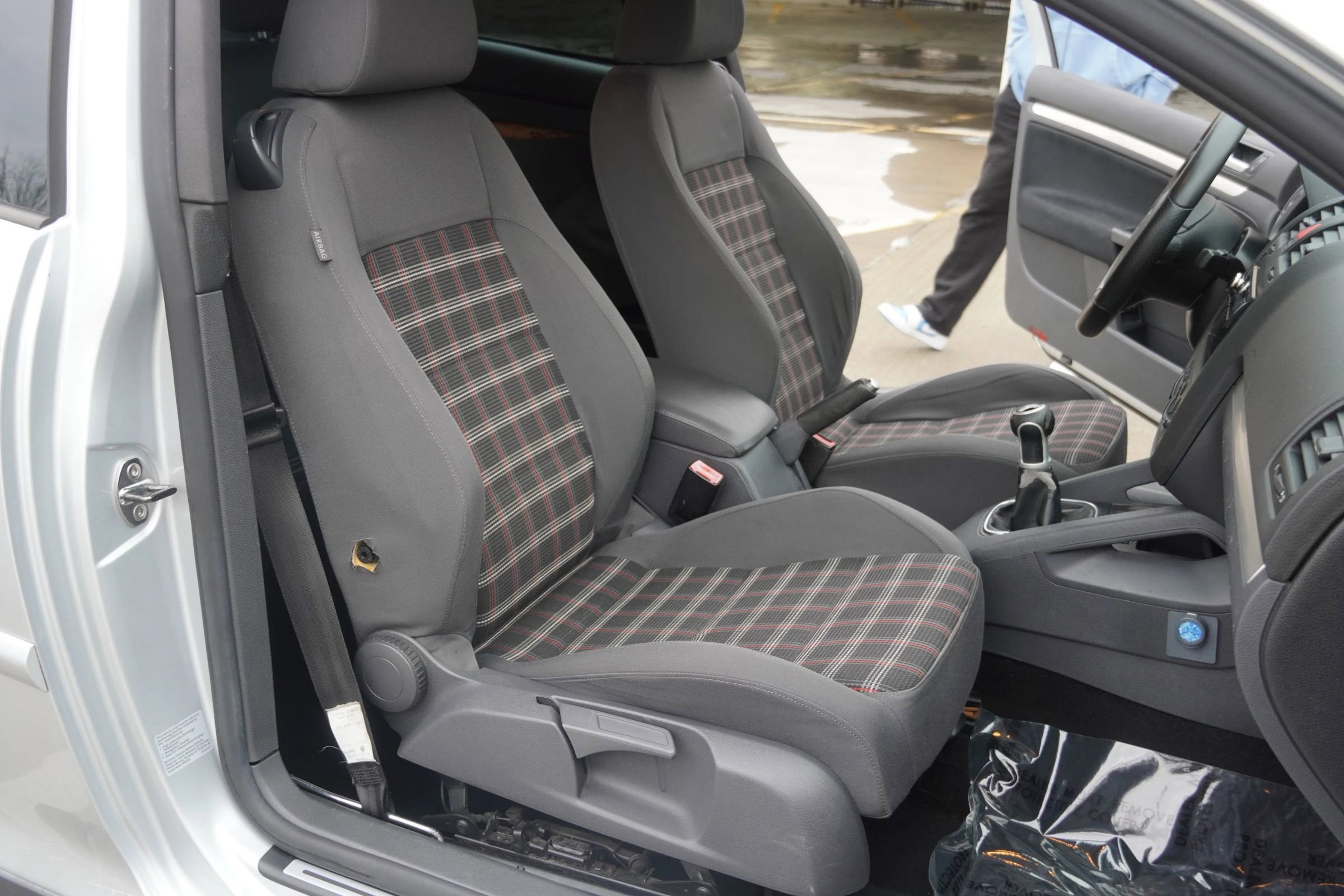 Used 2007 Volkswagen GTI 2.0T 2-Door image 27