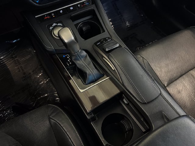 Used 2018 Lexus ES 350 w/ Luxury Package w/Wood Trim FWD image 21