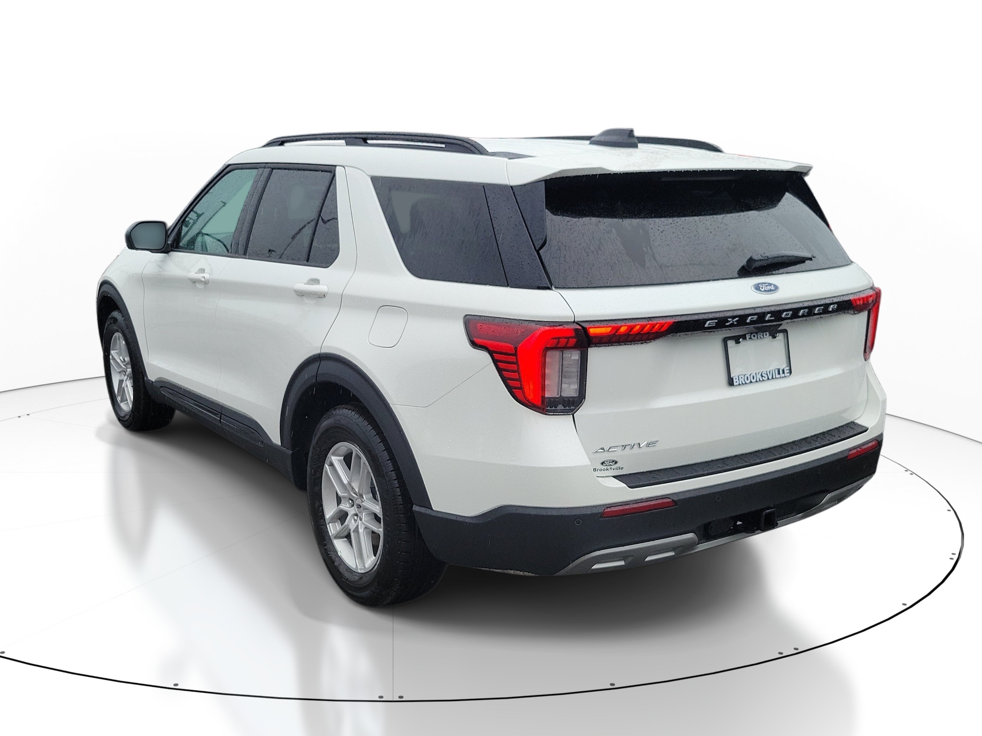New 2026 Ford Explorer Active w/ Active Comfort Package RWD image 4
