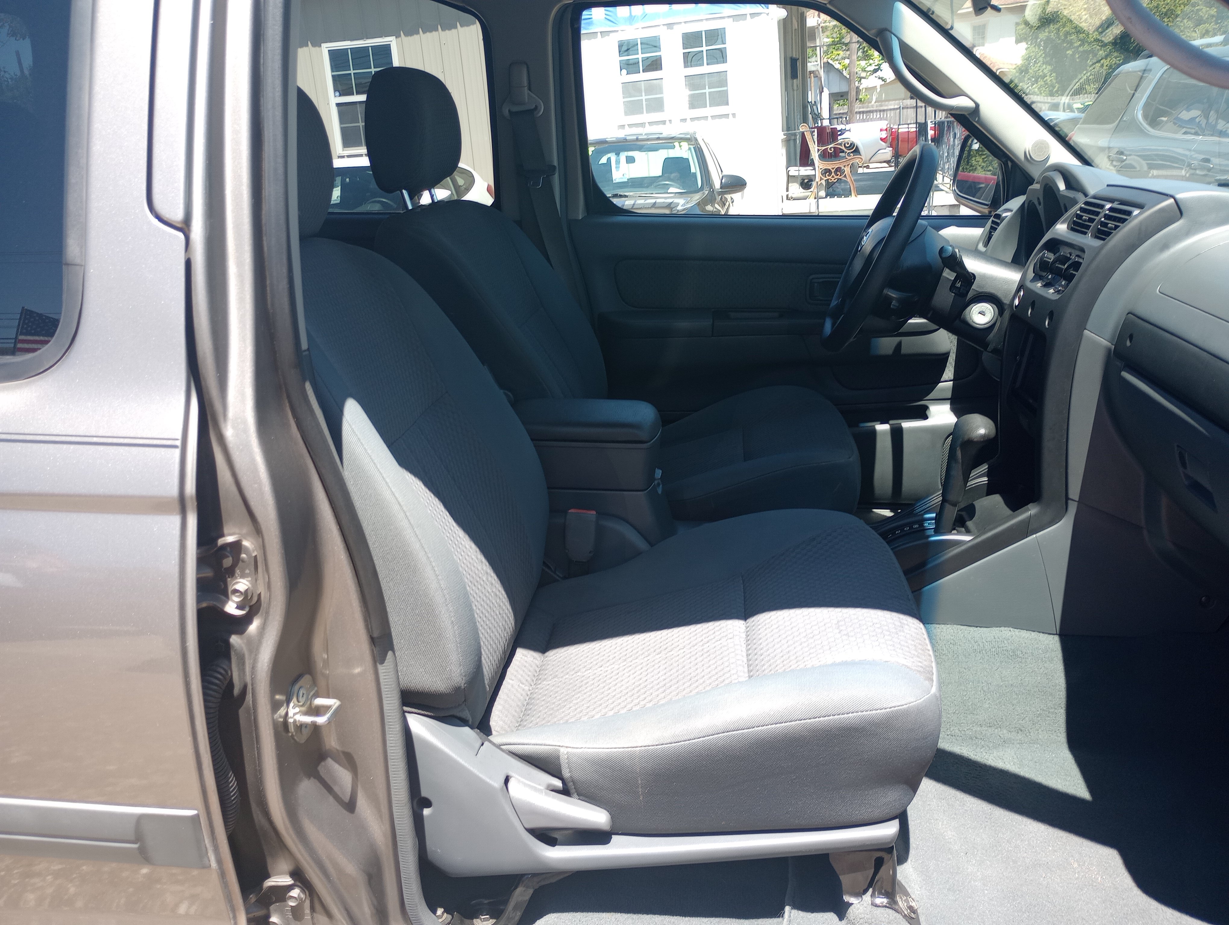 Used 2004 Nissan Xterra XE RWD image 14