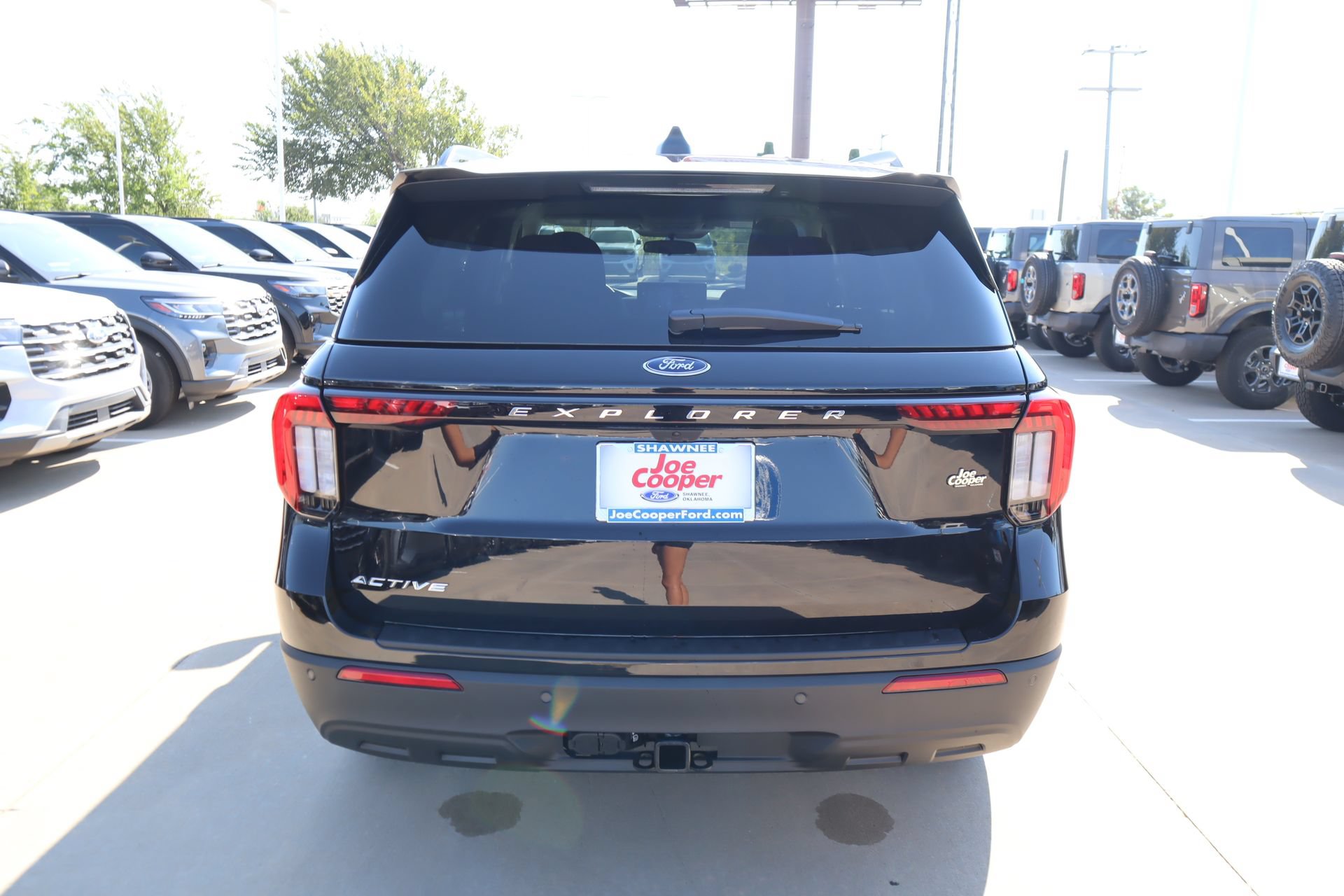 New 2026 Ford Explorer Active RWD image 24