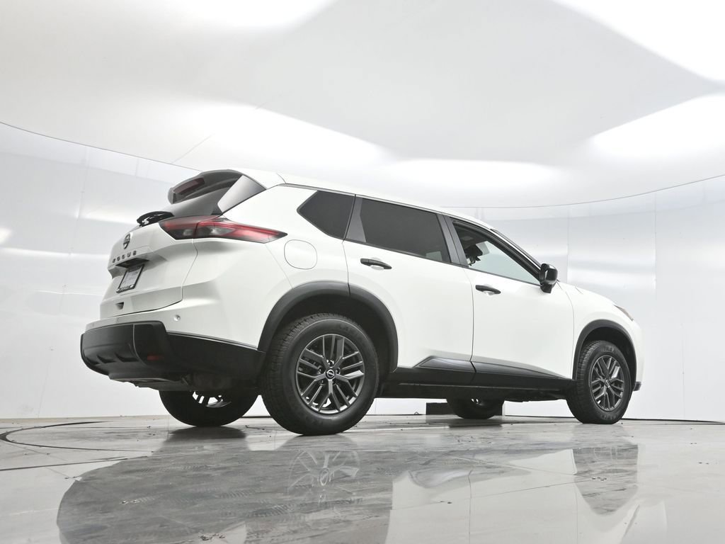 Used 2024 Nissan Rogue S image 63