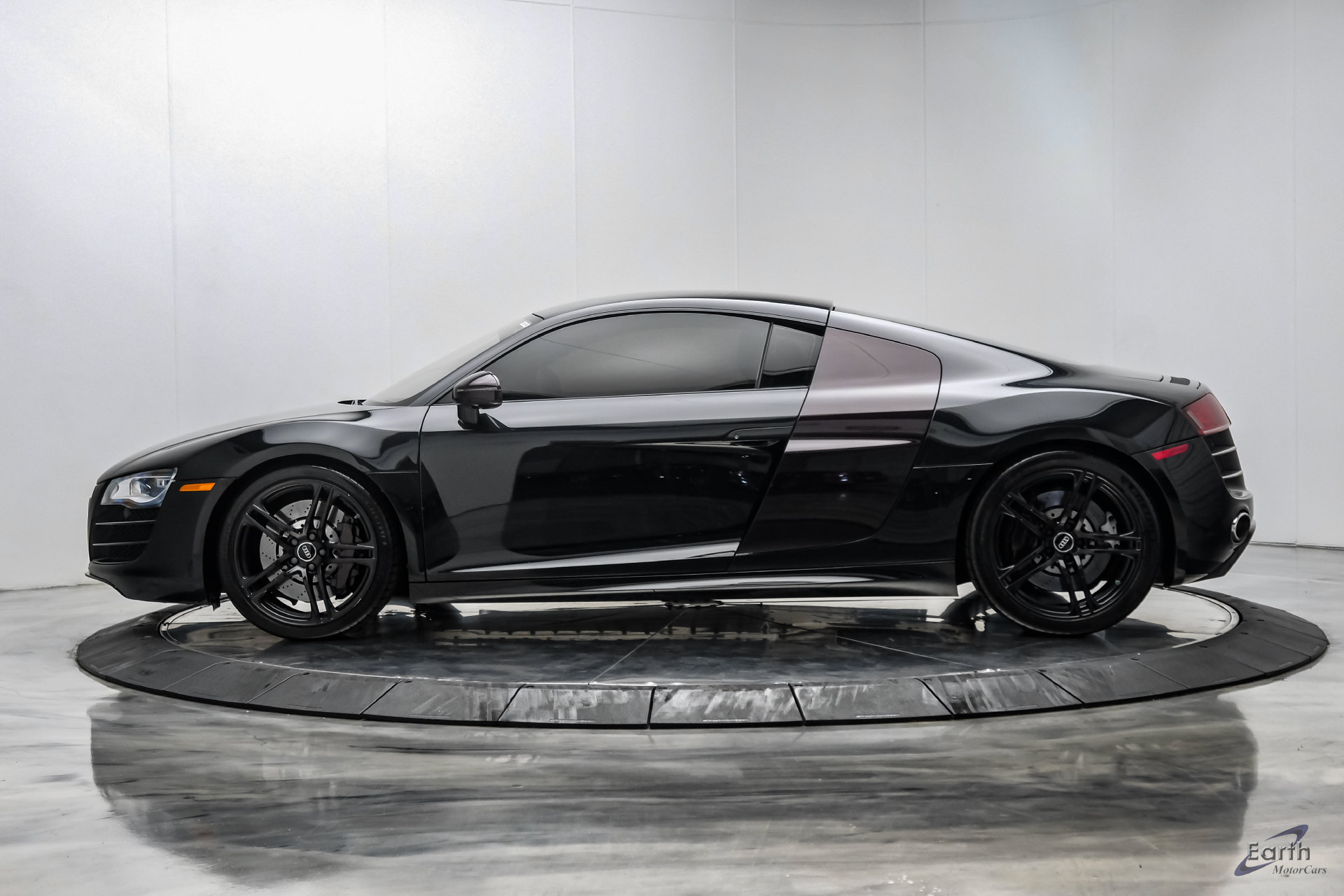 Used 2011 Audi R8 V10 AWD/4WD image 8