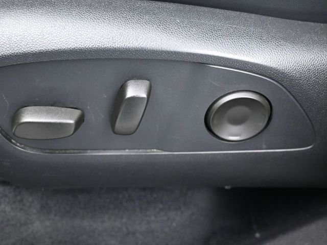 Used 2024 GMC Acadia Elevation image 12