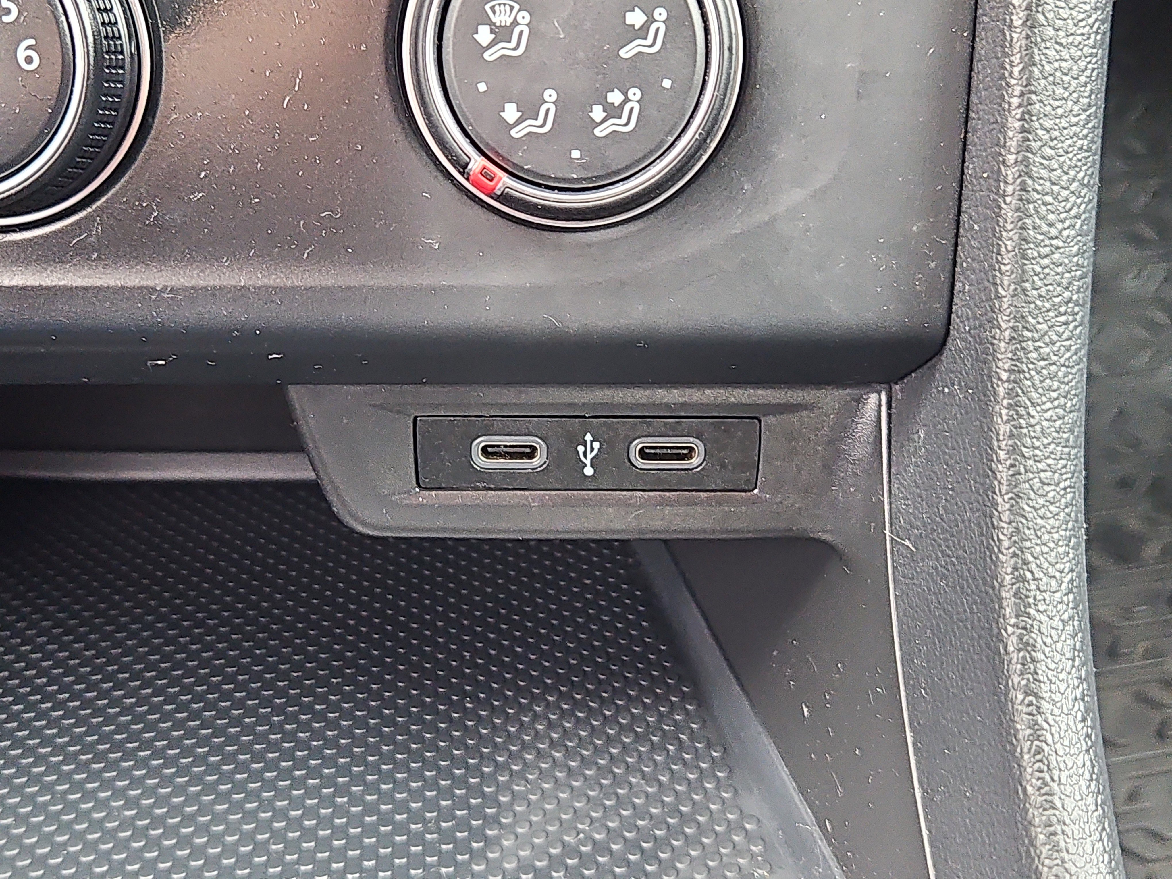 Certified 2022 Volkswagen Jetta S FWD image 11