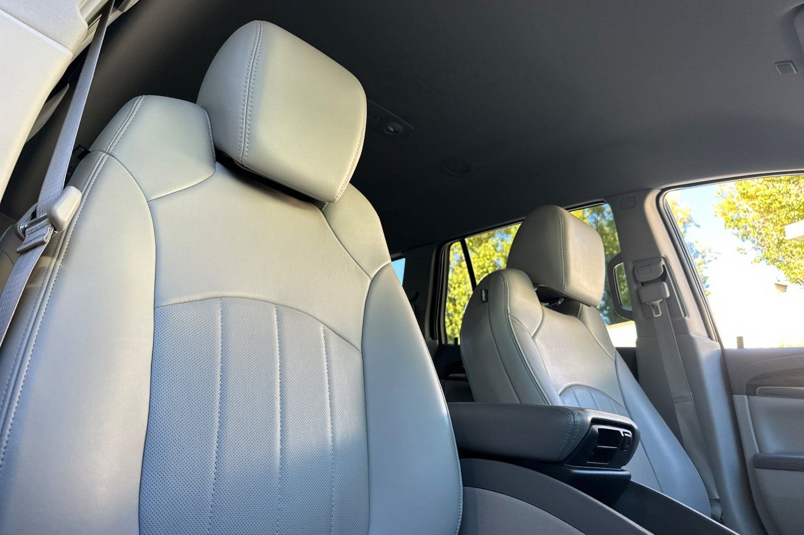 Used 2017 Buick Enclave Leather w/ Enclave Sport Touring Edition image 10