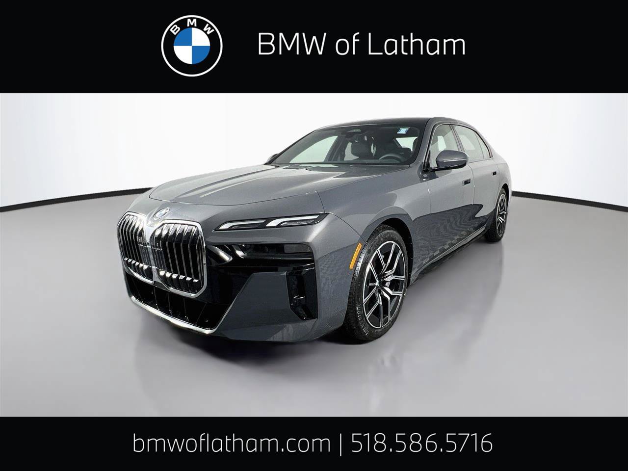 Used 2026 BMW 760i xDrive AWD/4WD image 1