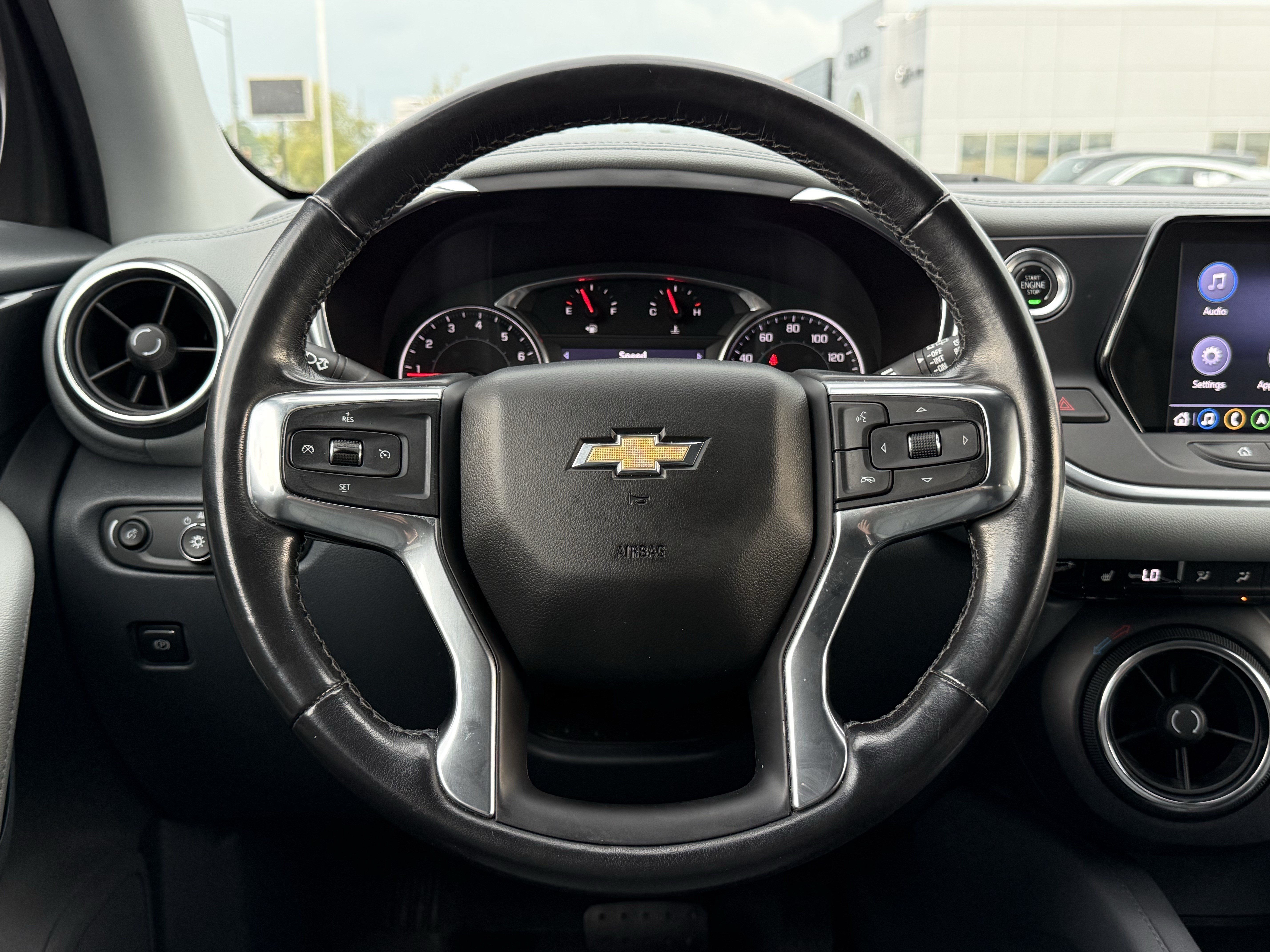 Used 2019 Chevrolet Blazer LT w/ Sound & Technology Package FWD image 19