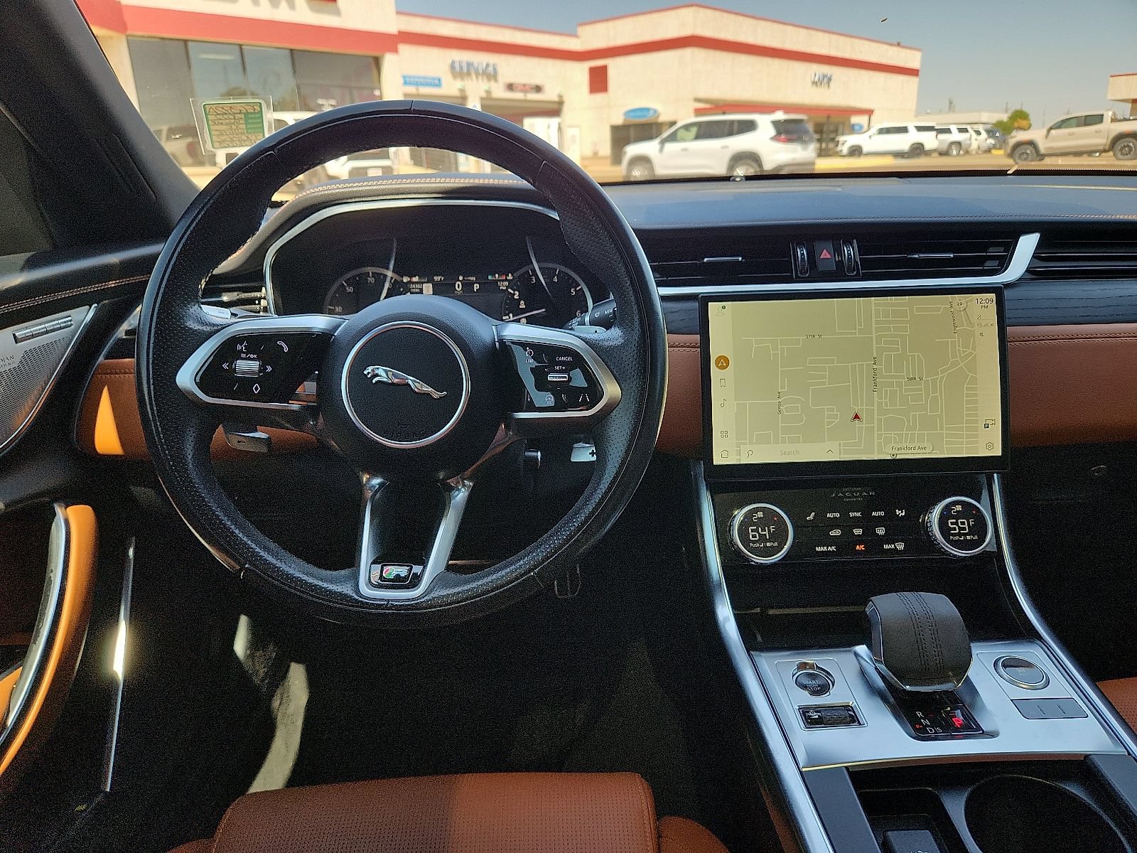 Used 2022 Jaguar XF R-Dynamic SE AWD/4WD image 12