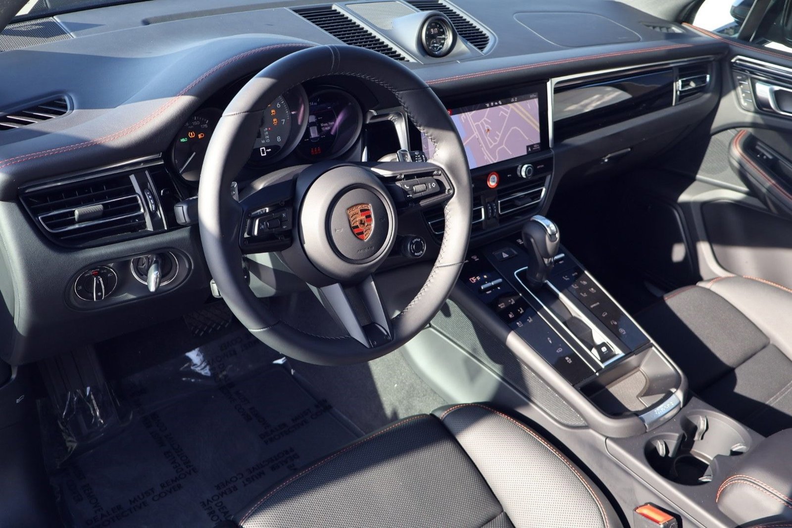 New 2026 Porsche Macan S image 4