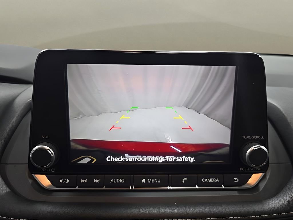 Used 2025 Nissan Rogue SV image 25