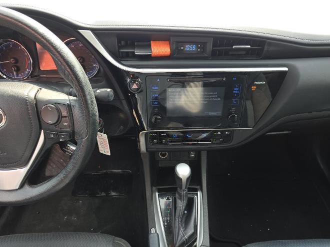 Used 2017 Toyota Corolla LE FWD image 9
