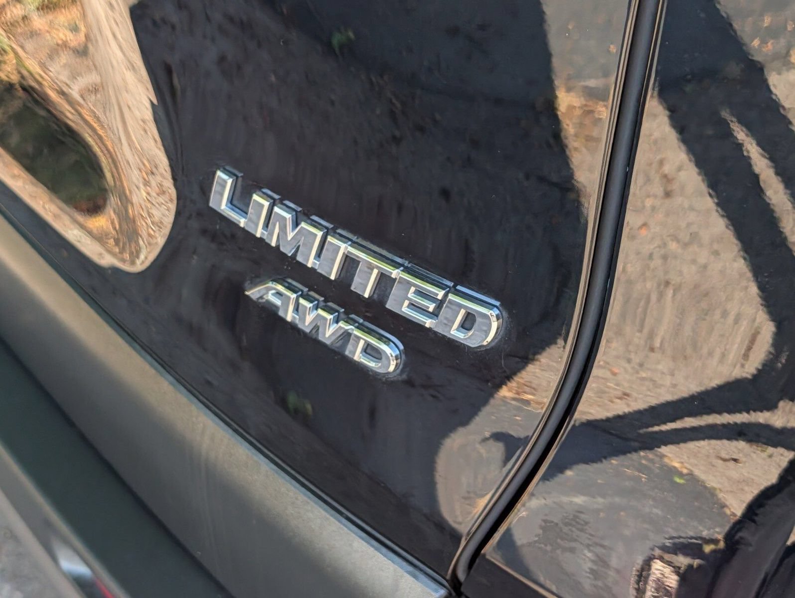 Used 2020 Toyota RAV4 Limited w/ Limited Grade Weather Package AWD/4WD image 16