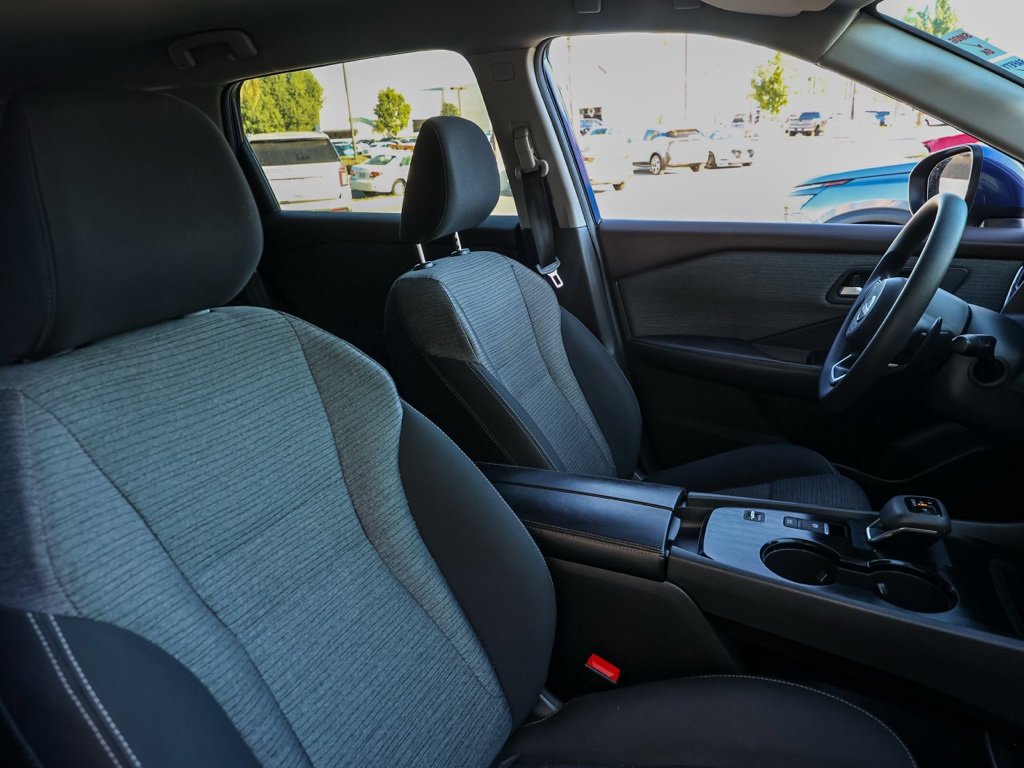 Used 2023 Nissan Rogue SV image 21