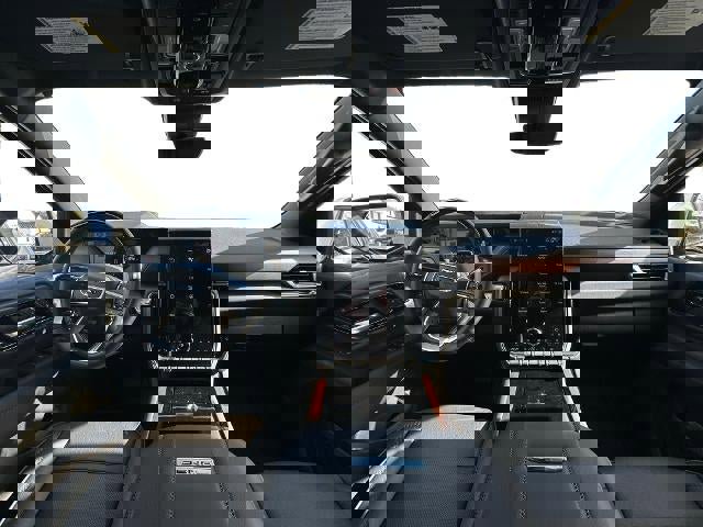 New 2026 GMC Yukon XL Denali w/ Denali Reserve Package image 20