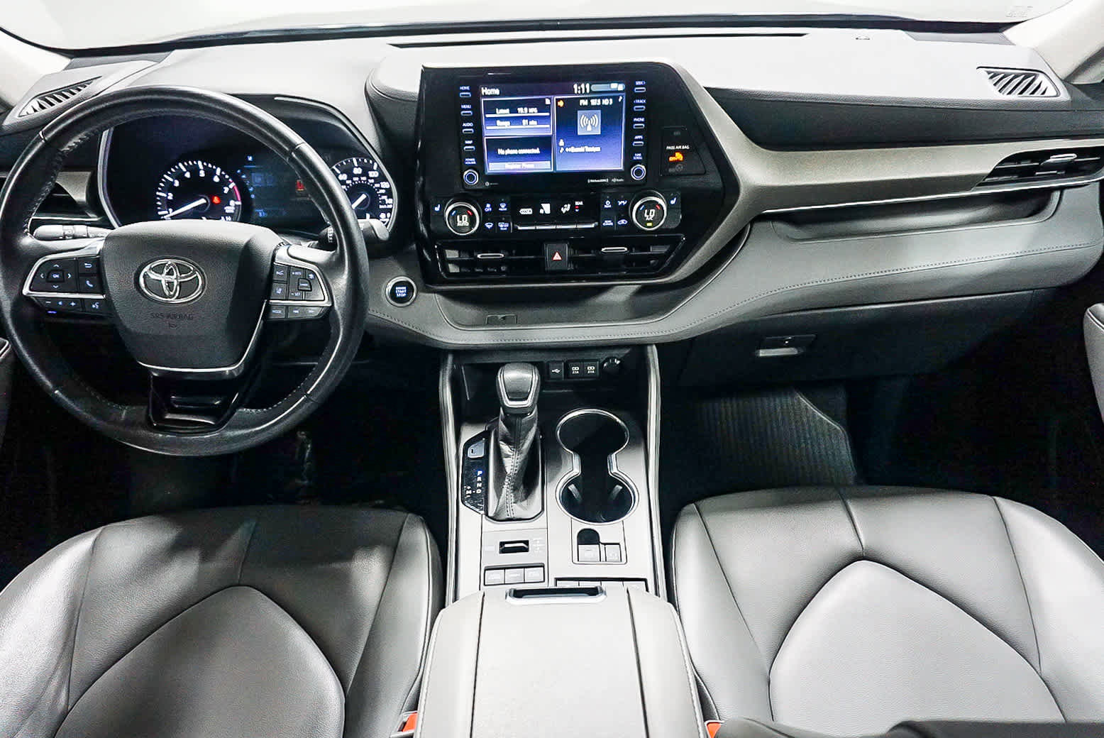 Used 2020 Toyota Highlander XLE image 16