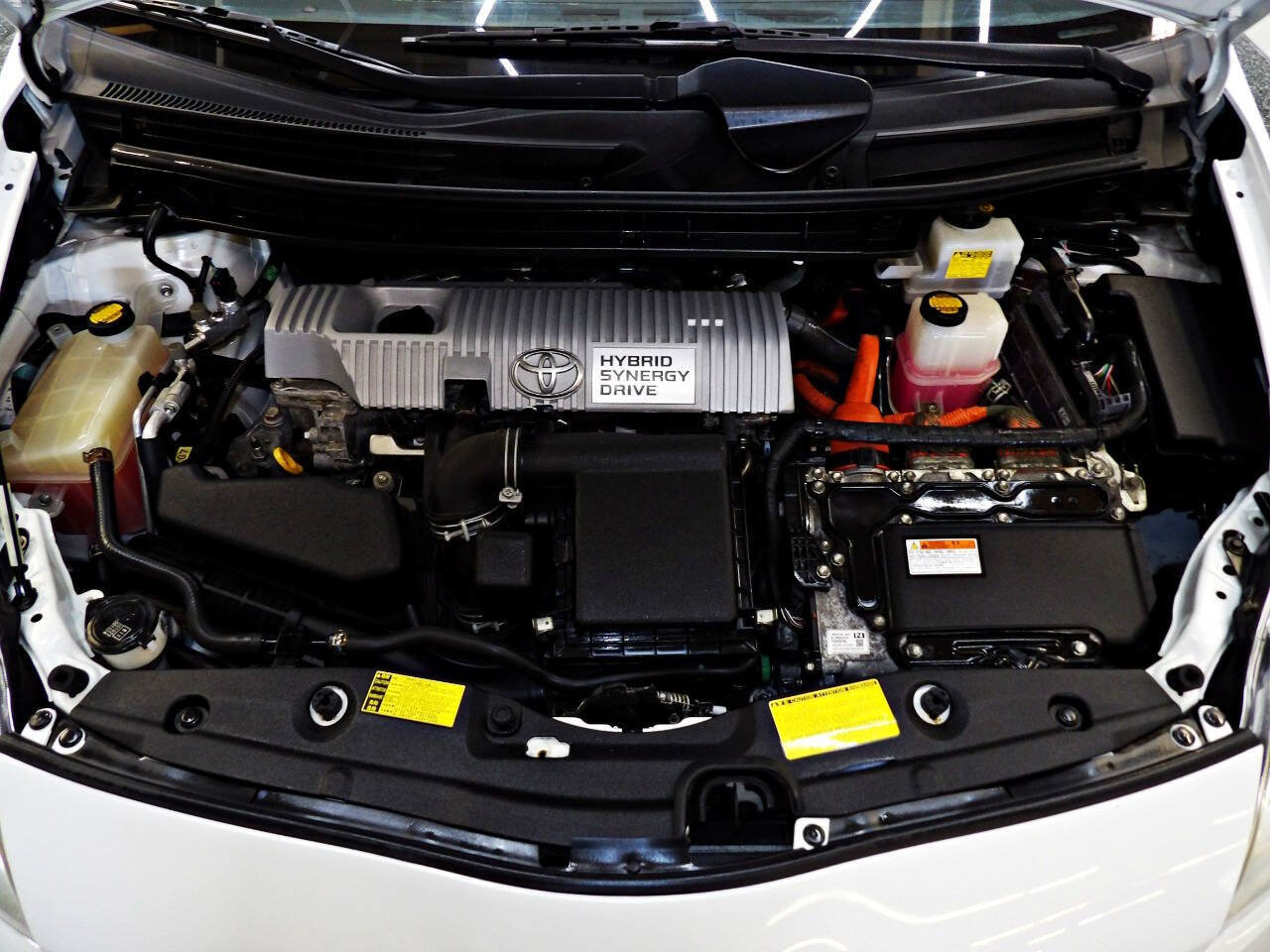 Used 2014 Toyota Prius Two FWD image 21