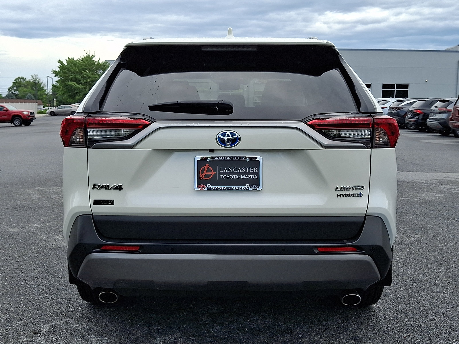 Used 2019 Toyota RAV4 Limited w/ Carpet Mat Package AWD/4WD image 6