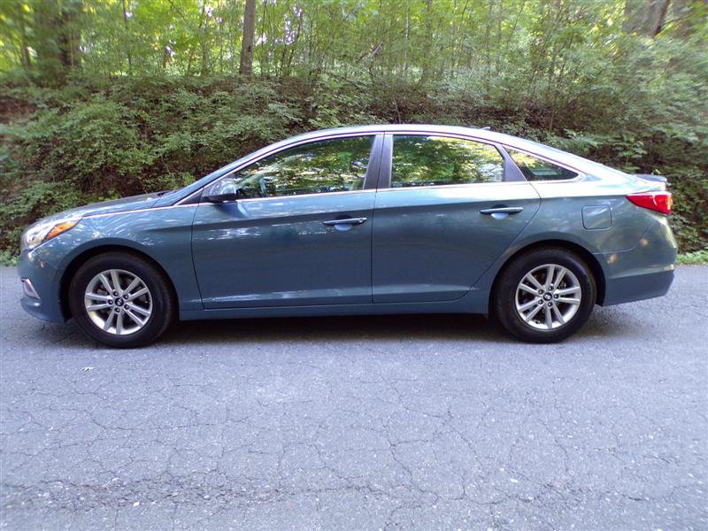 Used 2017 Hyundai Sonata SE FWD image 11