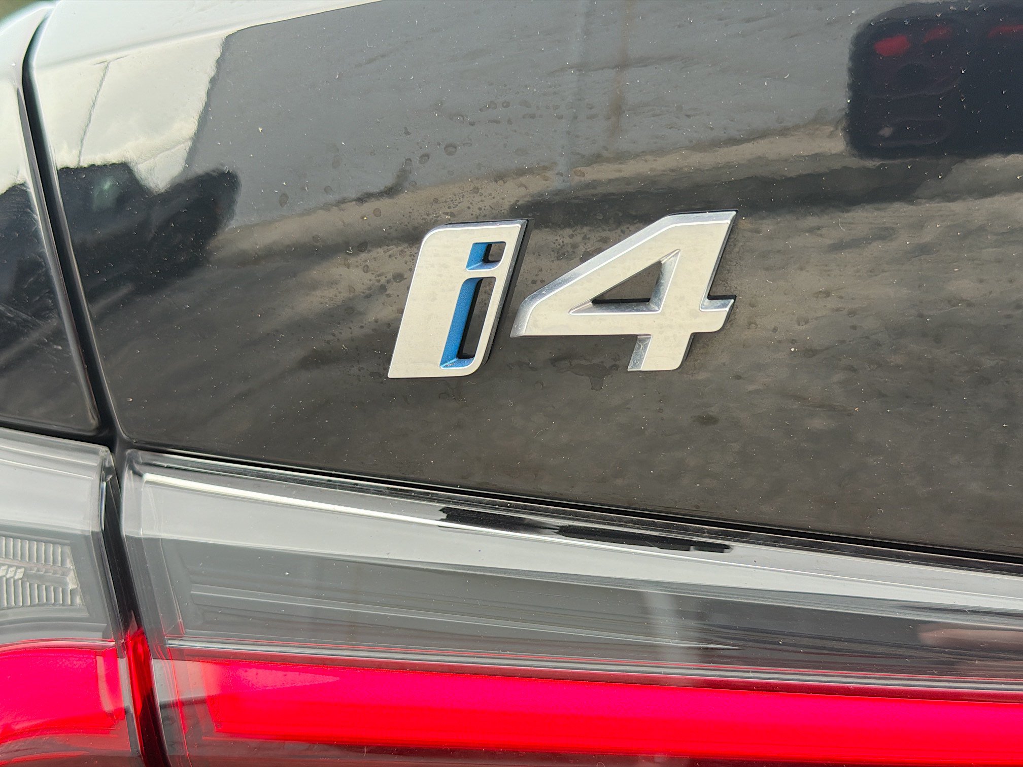 Used 2023 BMW i4 eDrive35 RWD image 11