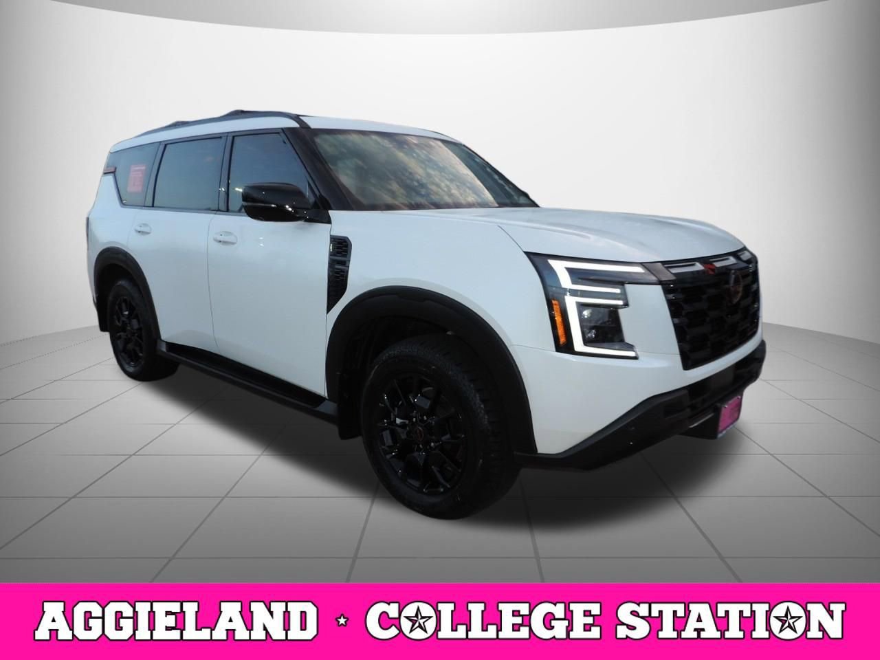 Certified 2025 Nissan Armada PRO-4X image 3