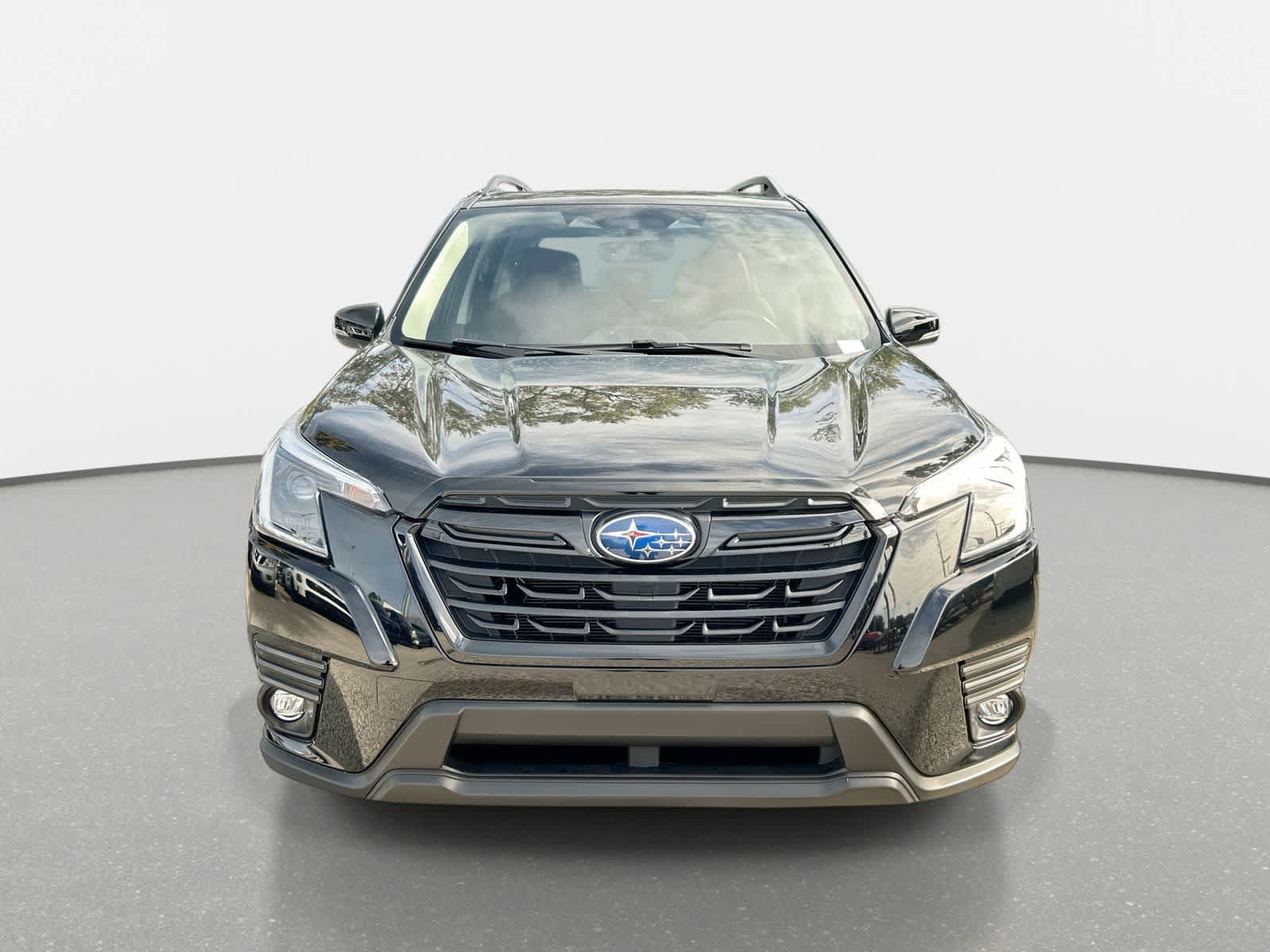 Used 2024 Subaru Forester Limited AWD/4WD image 3