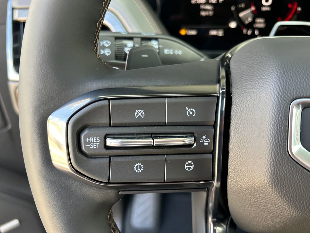 New 2026 GMC Yukon XL AT4 image 23