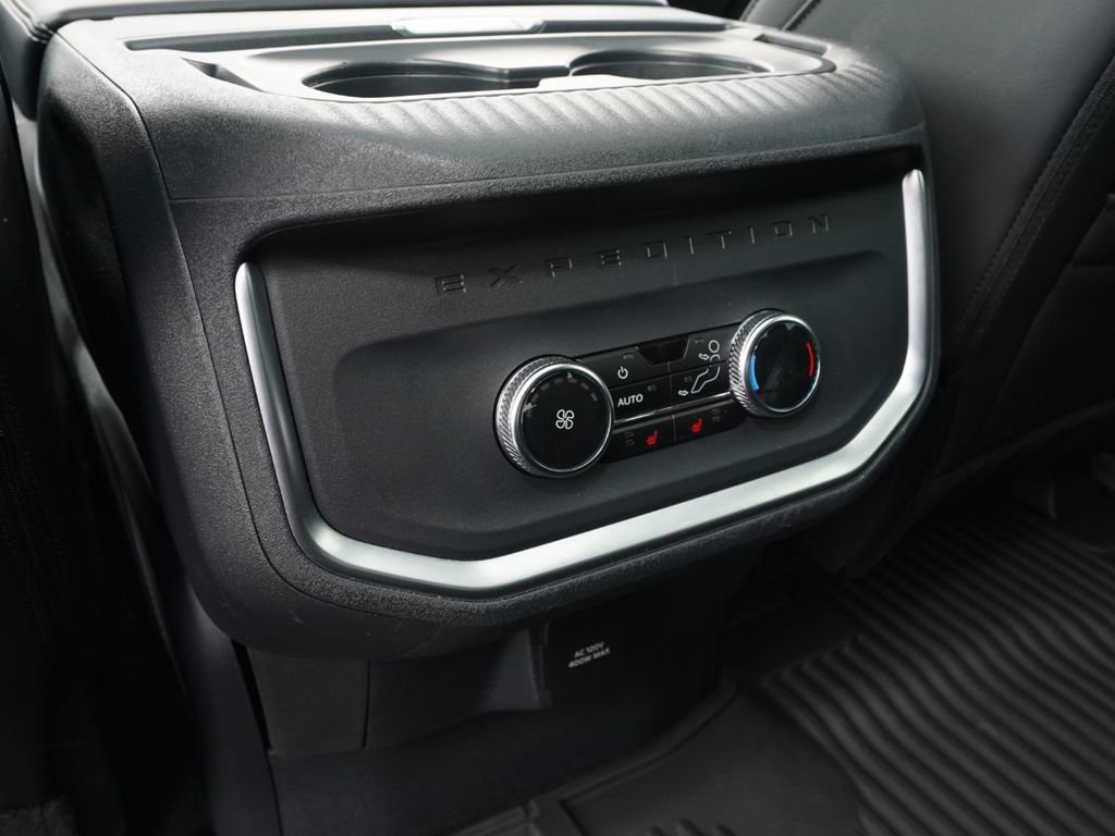 New 2025 Ford Expedition Max Platinum w/ Stealth Performance Package image 34